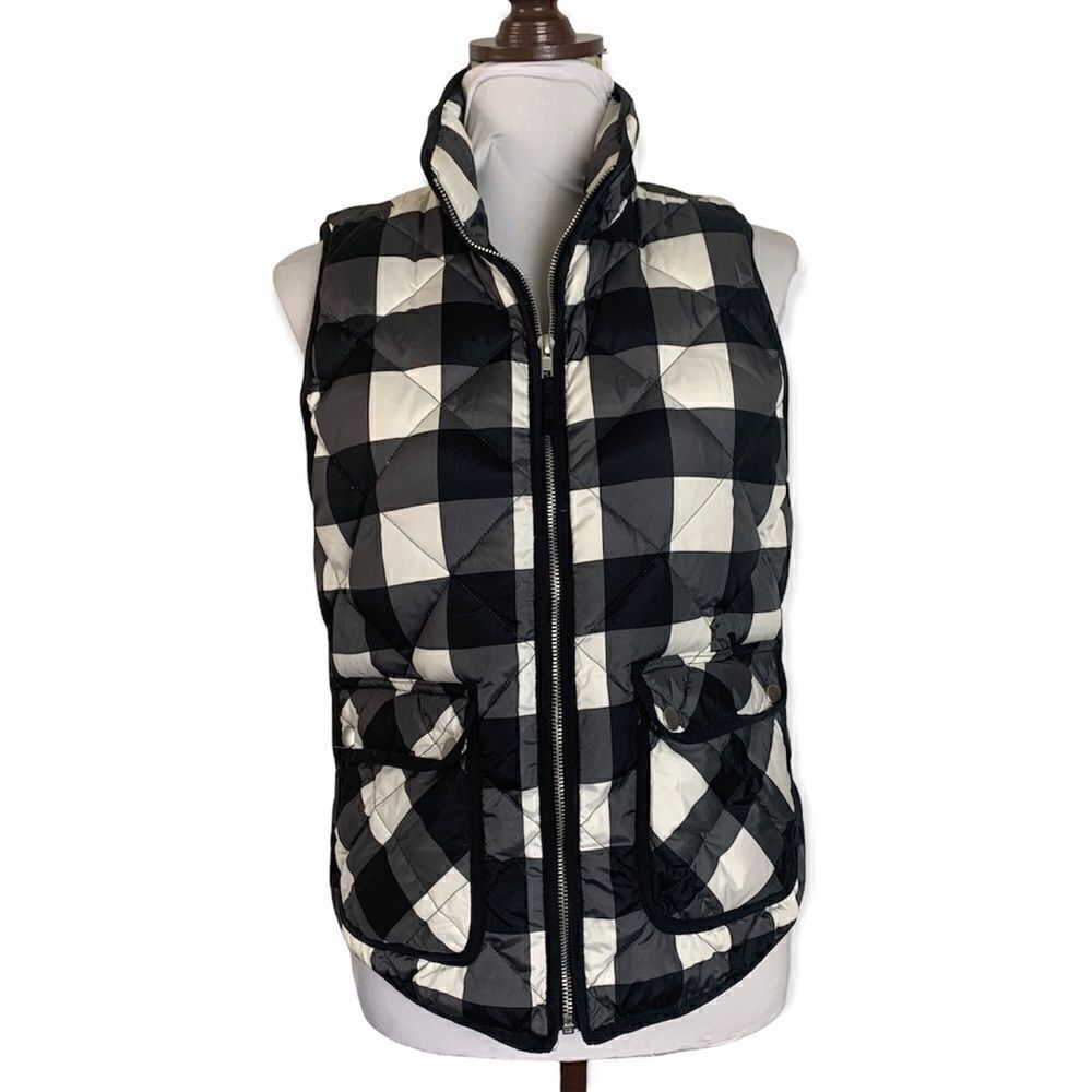 WOOLRICH women’s black and white plaid quilted vest sz S